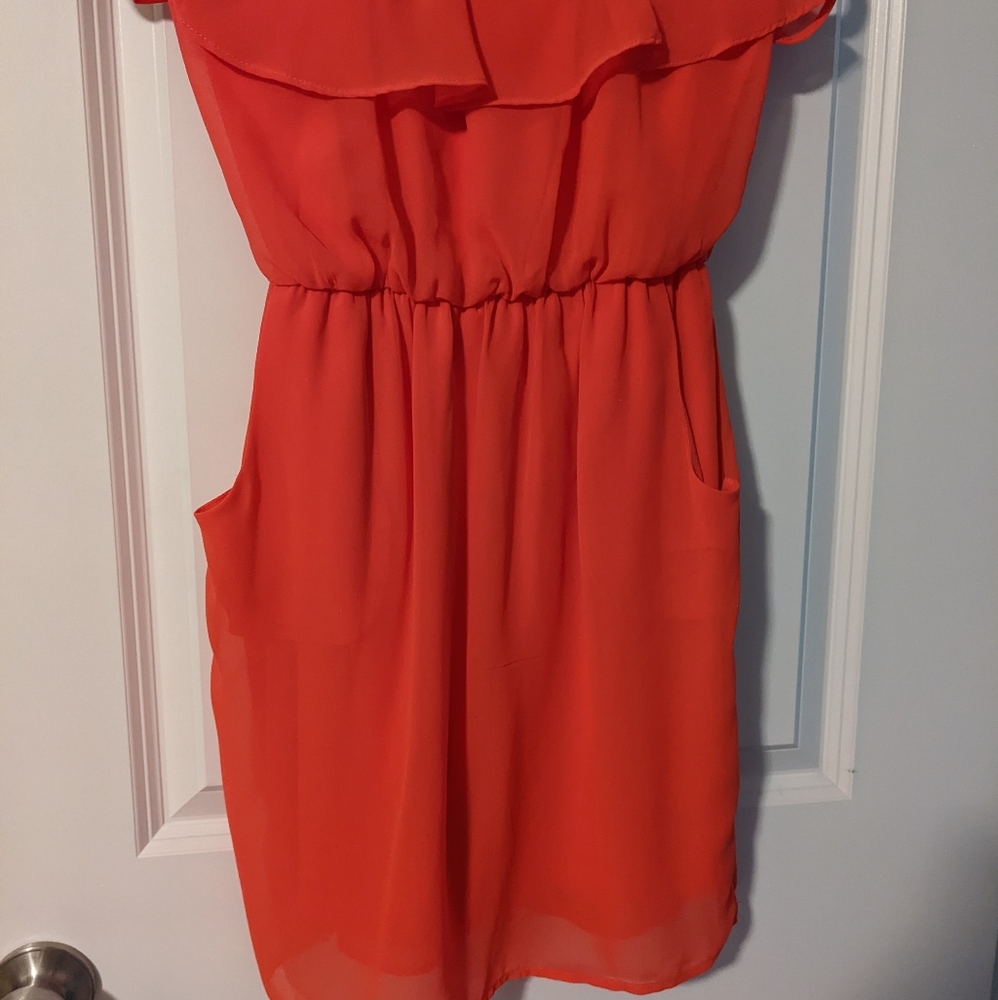 Strapless short orange dress